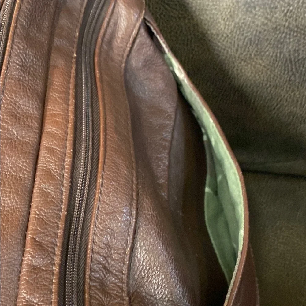 Brown Leather Messenger Bag with Adjustable Strap and Multiple Compartme…